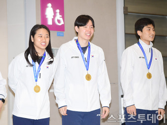 [ST포토] 안세영-서승재-김원호, 금의환향