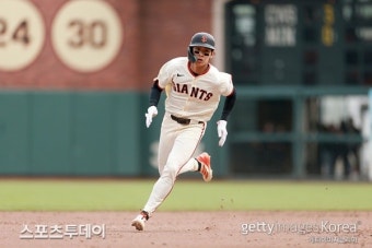 '3타수 무안타 침묵' 이정후, 몸에 맞는 볼로 20번째 타점 생산…SF는 9-3 완승