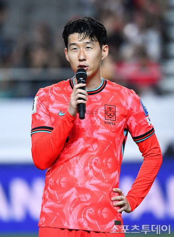 [ST포토] 월드컵 진출 소감 말하는 손흥민