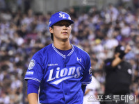 [ST포토] 삼성 이호성, 4회 호투 펼치고
