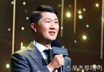 [ST포토] 소감 말하는 박성국