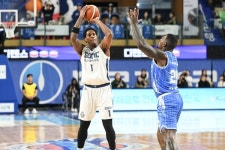 나이트+이정현 40점 소노, 한국가스공사에 77-67 승리