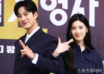 [ST포토] 형사로 만난 안보현과 정은채