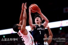 '이현중 27점' 한국 男농구, 적지서 일본 꺾고 12년 만에 아시안게임 금메달
