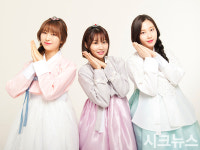모모랜드 “데뷔 2개월 만에 ‘가요대전’ 무대 영광… 더 열심히 할게요” [한복인터뷰]