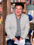 ‘만화방 미숙이’ 신준영 연출이 밝힌 극단 해오름, 그리고 대학로 극단의 현재 