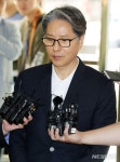 오리온 담철곤 회장 ‘회삿돈 횡령’ 혐의, 차남 담서원 3세 경영인 체제 변화 ‘관심’ 