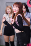 [더셀럽포토]에이프릴 레이첼 쏙 들어간 보조개