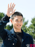 [더셀럽포토]샤이니 민호, '환한 미소로 인사'