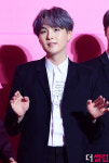 [더셀럽포토]방탄소년단 슈가 스윗한 눈빛