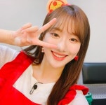 미모 한도초과…에이프릴 나은, 도레미마켓 촬영 인증샷[셀럽샷]