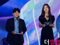 주식회사 제이씨케이베스트트레블 | [더셀럽포토]김대권-왕빛나, 2019 소리바다 베스트 케이뮤직 어워즈 뮤직스타상 시상