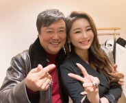 가수 남진, 나이 몇 살이길래? 김양과 나이차 무색한 선후배 케미[셀럽샷]