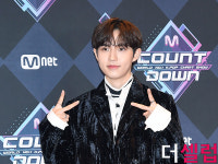 [더셀럽포토]김재환, '브이브이'