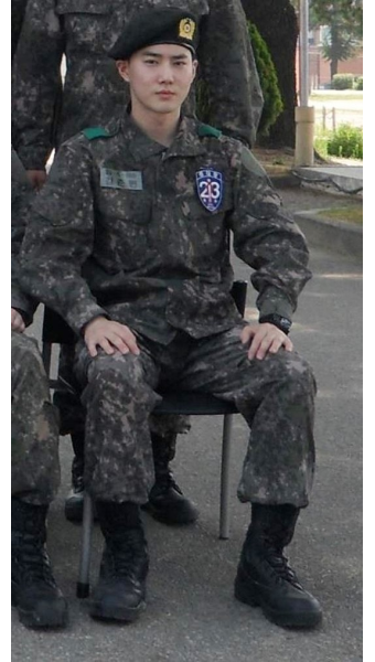 엑소 수호, 군입대 후 근황 보니? ‘중대장 훈련병+늠름 자태’