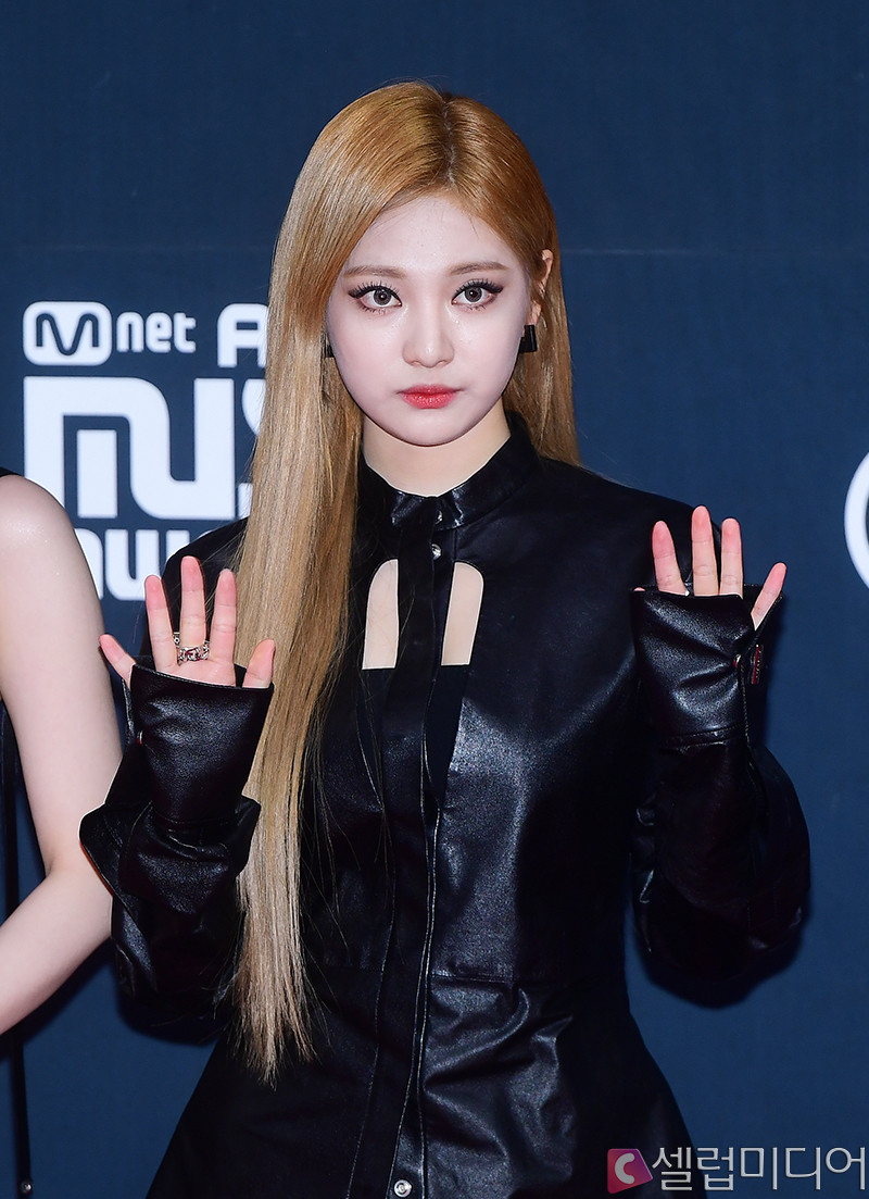 에스파 닝닝, 알로 브랜드 행사 참석 눈길 화려한 미모로 화제