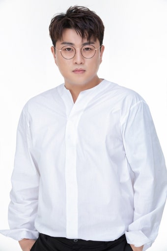 김호중, 팬카페 트바로티 12만 명 돌파…군백기 무색한 인기