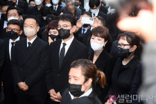 [셀럽포토]故 송해 마지막 길 배웅 하는 후배들