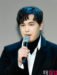 [이슈] 엠씨더맥스 이수, 팀 상표권 논란에도 콘서트 강행 마이웨이