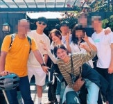 박서준, 오늘(21일) 공식석상 참석…수스와 열애설 언급할까