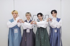 [한복인터뷰] 에잇턴이 밝힌 #추석계획 #귀경길추천곡 #올해목표