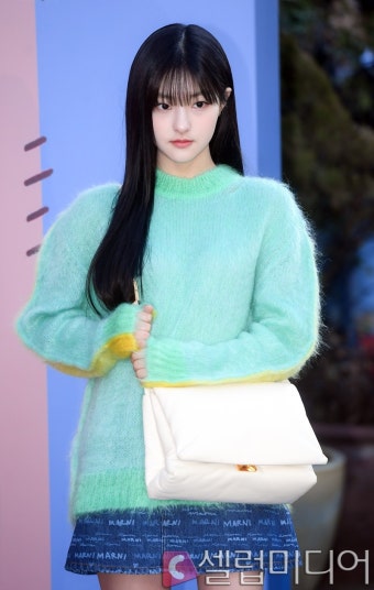 [셀럽포토]키스오브라이프 하늘 '도도한 고양이'