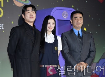 “류승룡·안재홍·김유정 연기도 신개념”…‘닭강정’, 전무후무 코미디 탄생[종합]