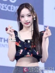 [셀럽포토]리센느 원이 '미모의 리더'