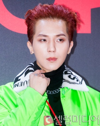 송민호, 징역 받고 재복무할까…“8일 이상 근무지 이탈 시 처벌”