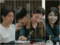 엄정화X박성웅, 크루즈로 간다…‘오케이 마담2’ 크랭크인