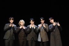 에픽트레버스, 첫 번째 미니앨범 하모니 日 오리콘차트 4위 랭크