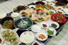 거제도 별미인 신선한 제철 굴을 즐길 수 있는 거제도 맛집 ‘지세포 요리사 횟집’