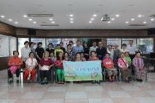 서울직업전문학교 뷰티예술계열, 숭인2동주민센터 어르신 이·미용봉사 진행 ‘훈훈’