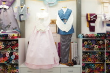 광장시장한복 신라주단, 웨딩시즌 이벤트 … 신부신랑 한복 및 혼주한복 4벌 90만 원 특가