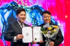 투앤아트, 대한민국브랜드대상 수상한 디지털 프린트 시장의 블루칩