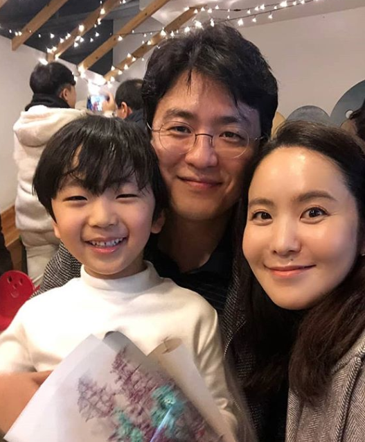 박지윤-최동석 부부, 이혼 및 상간자 소송으로 논란 속에 처해