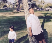 개리, 아내와 결혼 후 아들 강하오와 커플룩 `찰칵` 40대 나이 무색