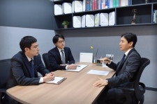 수원 형사전문변호사, 성매매 연루시 신속한 대처의 필요성