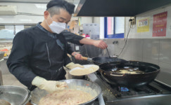 우아한주방과 THE 봉사단이 함께한 익선원 나눔 활동