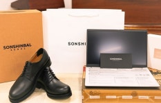 남자 수제화 브랜드 손신발(SONSHINBAL), 보호 종료된 청소년에 신발 기부