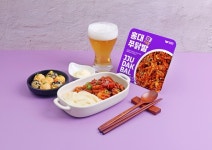 홍대쭈꾸미, 출시 10주년 맞아 신제품 홍대쭈닭발 선보여