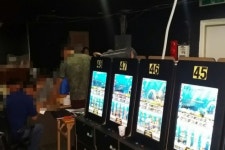 전국 뽑기방(크레인 게임) 70%가 법 위반, 게임위 단속 결과 발표