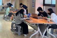 성남시와 게임문화재단이 주최하는 2022 게임제작 챌린지 디토랜드 플랫폼으로 개최