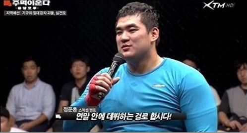 롯데, 새 외국인 투수 벨라스케즈의 데뷔전 부진에도 불구하고 향후 기대