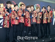 [BZ포토] 엑소, 잠실 올림픽주경기장에서 콘서트 개최!