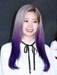 [BZ포토] 트와이스 다현, 선명해진 보라빛 투톤