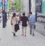 안젤리나 졸리, 아들 매덕스와 서울 투어…연세대 입학 전 목격담 잇따라