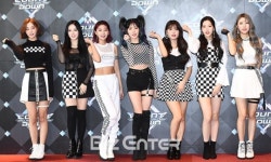 모모랜드, 바나나차차 MV 5000만 뷰 돌파…바나나차차 콘서트 가능성