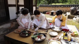 한국인의 밥상 최불암, 경북 상주 햅쌀 밥상ㆍ시의전서 입맷상ㆍ풍양조씨 종가 상차림을 맛보다