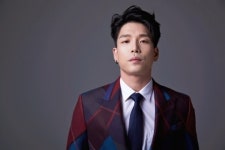 ‘2AM’ 이창민, 자살방지 캠페인 네버 기브 업(Never Give Up) 캠페인송 가창